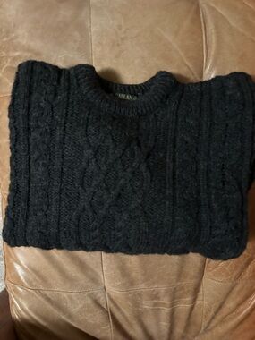 Irish Wool Cable Knit Crewneck Sweater - Black Medium